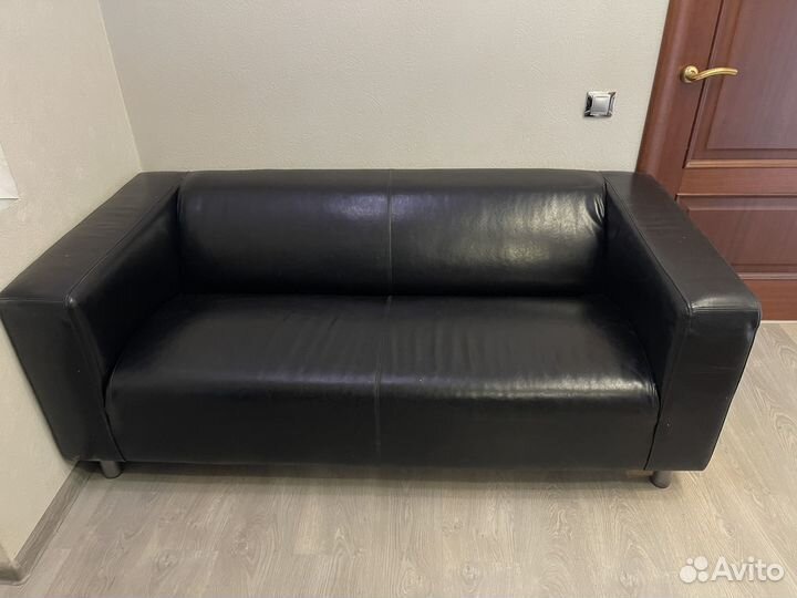 Диван IKEA клиппан черный (натуральная кожа)