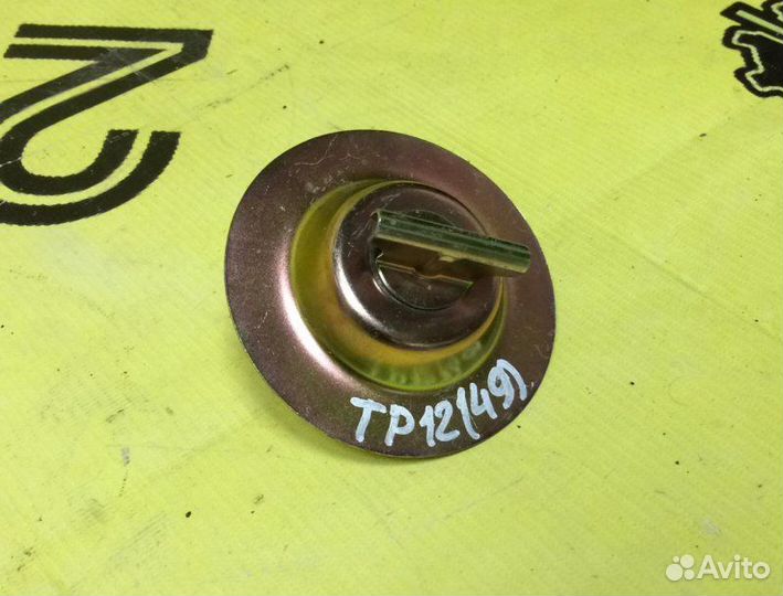 Крепление запасного колеса Nissan Primera TP12