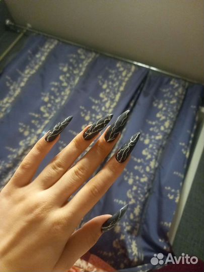 Маникюр на дому