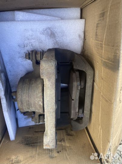 Супорта и диски на infiniti фх35 2003 год