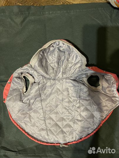 Теплая жилетка с капюшоном для животных