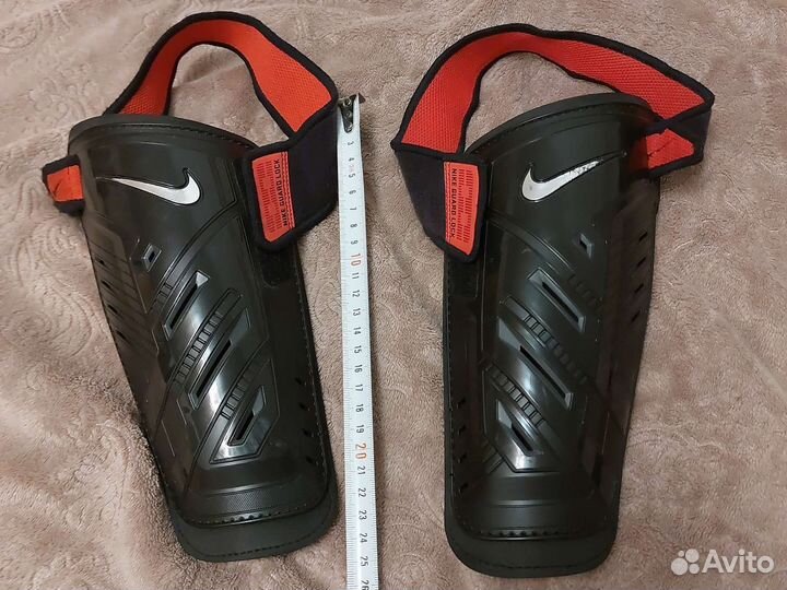 Футбольные щитки Nike Guard Lock без нижней части