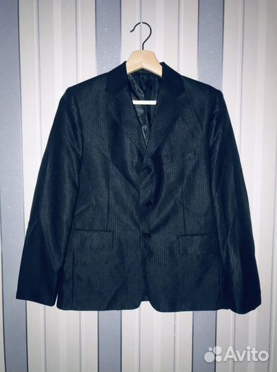 Костюм тройка (пиджак, брюки, жилетка) на мальчика