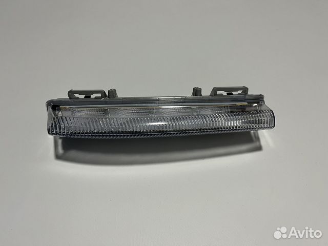 Правая противотуманка Mercedes W212 диодная W204