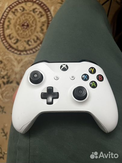 Геймпад xbox one s