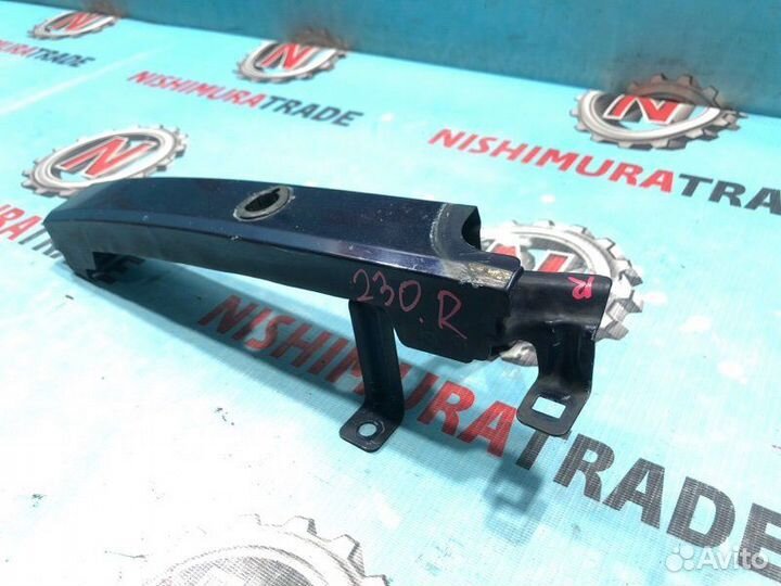 Планка под фару правая Isuzu Bighorn UBS25DW 6VD1