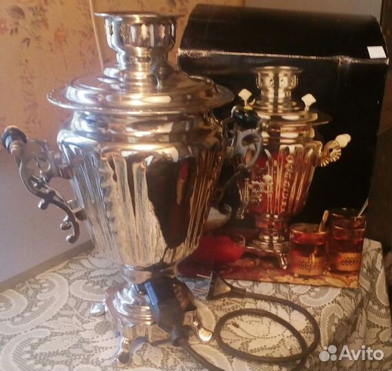 Самовар электрический 3л.новый