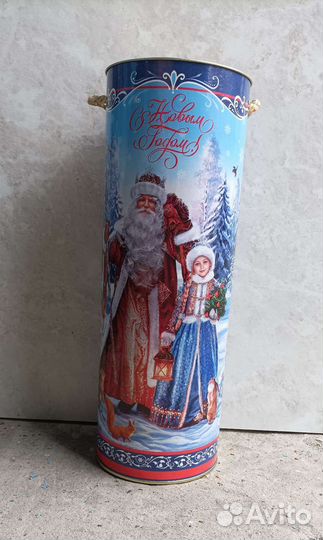 Подарочная новогодняя коробка