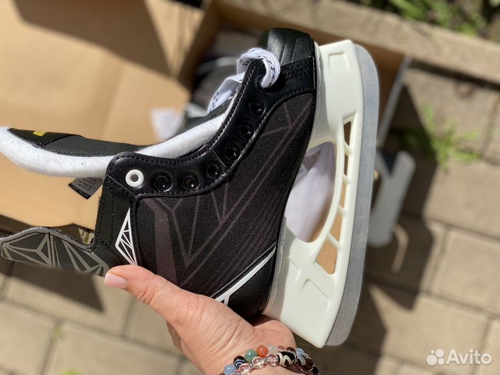 Хоккейные коньки bauer