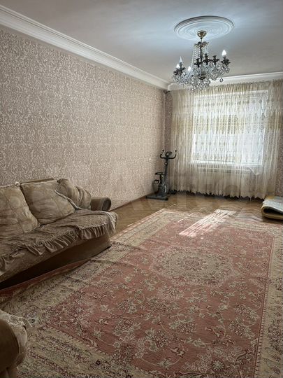 2-к. квартира, 56 м², 1/5 эт.