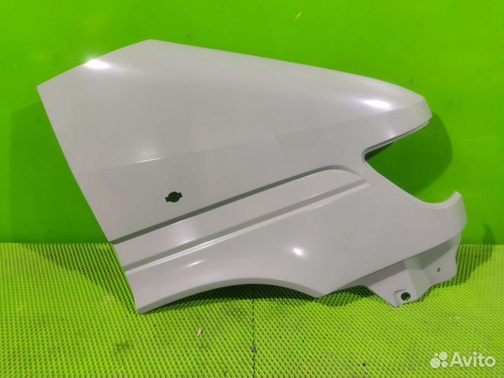 Крыло правое Mercedes Sprinter 310 D