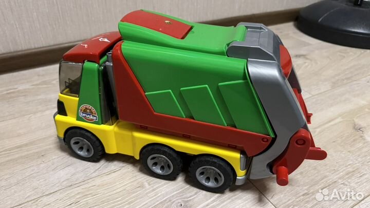 Мусоровоз bruder