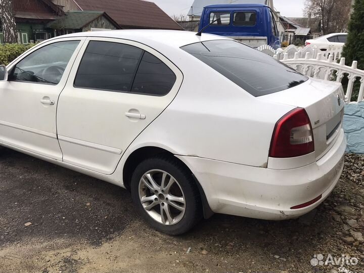 Skoda Octavia 1.6 МТ, 2013, битый, 160 000 км