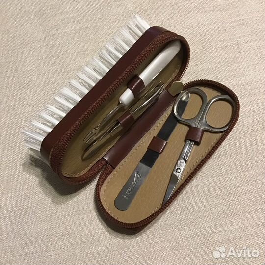 Маникюрный набор дорожный. Новый