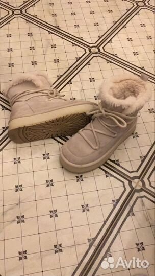 Ugg женские бежевые 39 размер