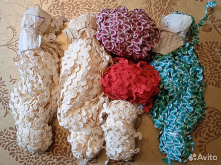 Молнии, кружева, тесьма и др. для рукоделия