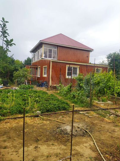 Дом 163,9 м² на участке 12 сот.