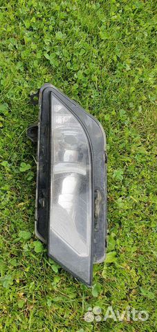 Стекло на фару противотуманную правую Seat Ibiza