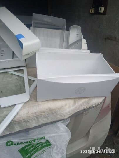 Лотки и ящики для холодильника LG