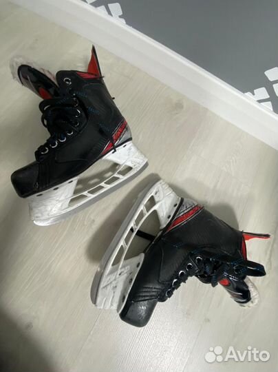 Хоккейные коньки bauer vapor x2.5