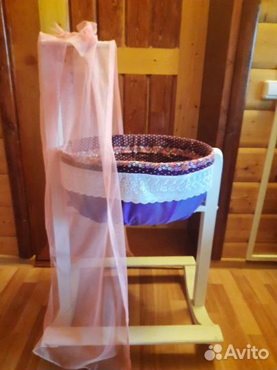 Кровать-качалка для кукол