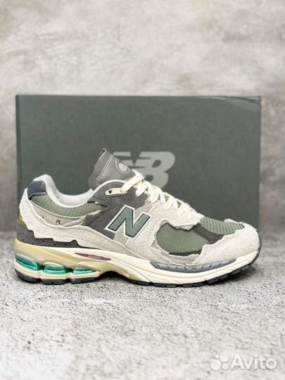 Кроссовки New Balance 2002r