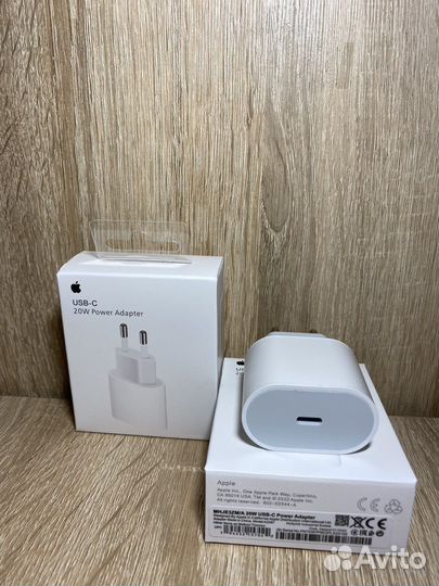 Адаптер Apple 20w