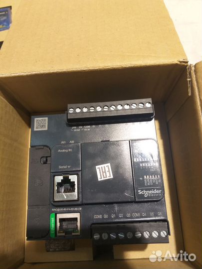 Контроллер Schneider Electric modicon TM221CE16R