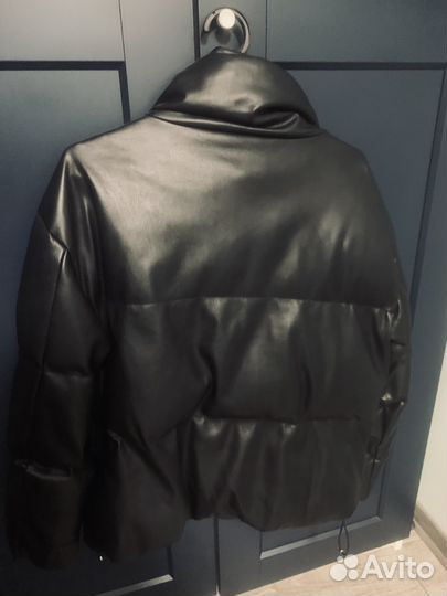 Пуховик женский Guess оригинал 44