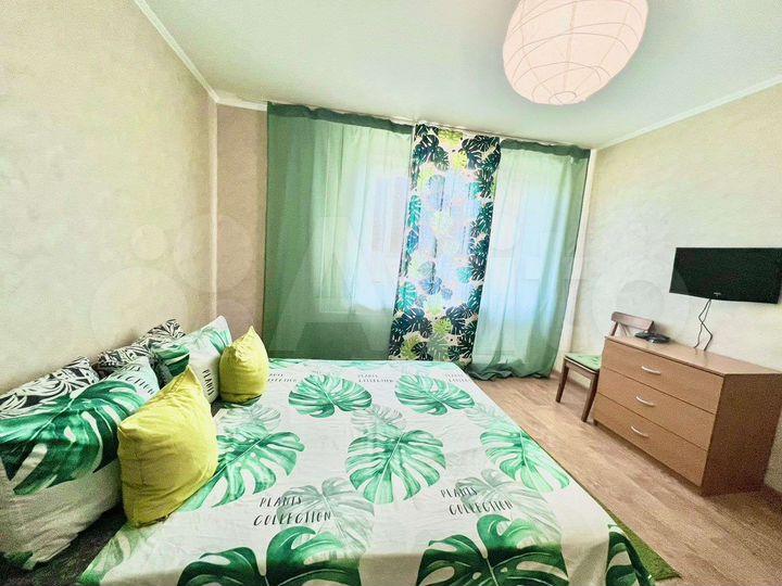 1-к. квартира, 42 м², 13/16 эт.