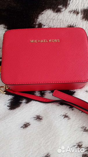 Кросбоди Майкл Корс. Новая