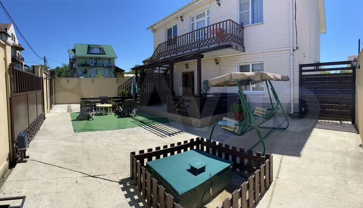 2-к. квартира, 100 м², 1/2 эт.