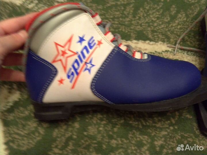 Лыжные ботинки