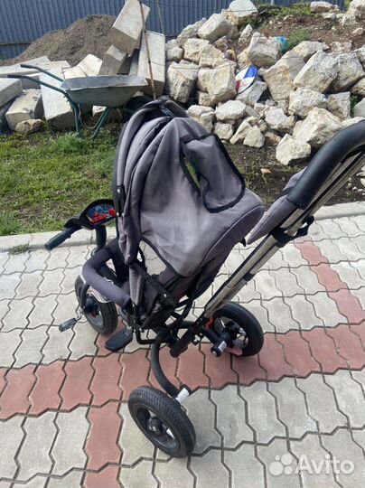 Трехколесный велосипед Lamborghini с ручкой