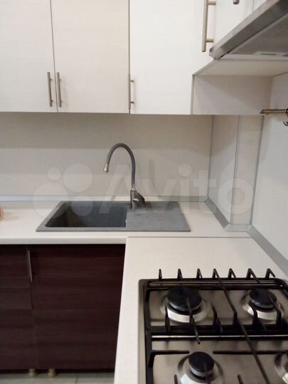 2-к. квартира, 85 м², 4/10 эт.