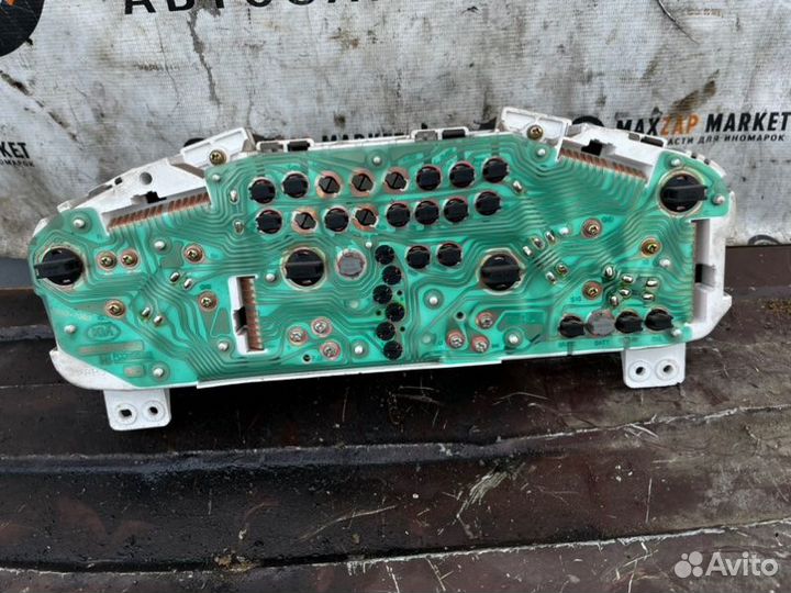 Панель приборов Kia Sportage 2.0 2002