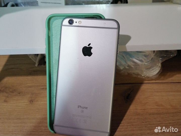iPhone 6S, 128 ГБ
