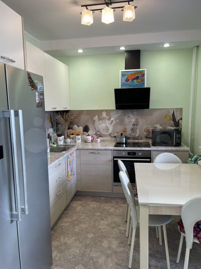 3-к. квартира, 70 м², 1/6 эт.