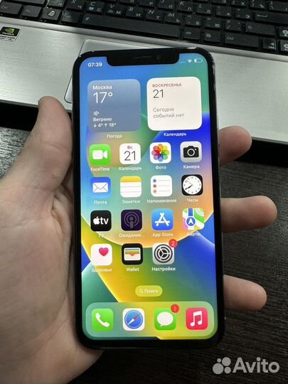 iPhone X, 64 ГБ