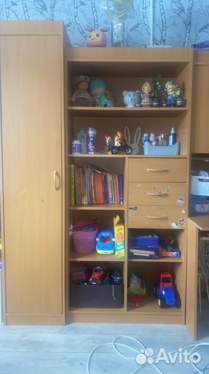 Детская стенка со столом