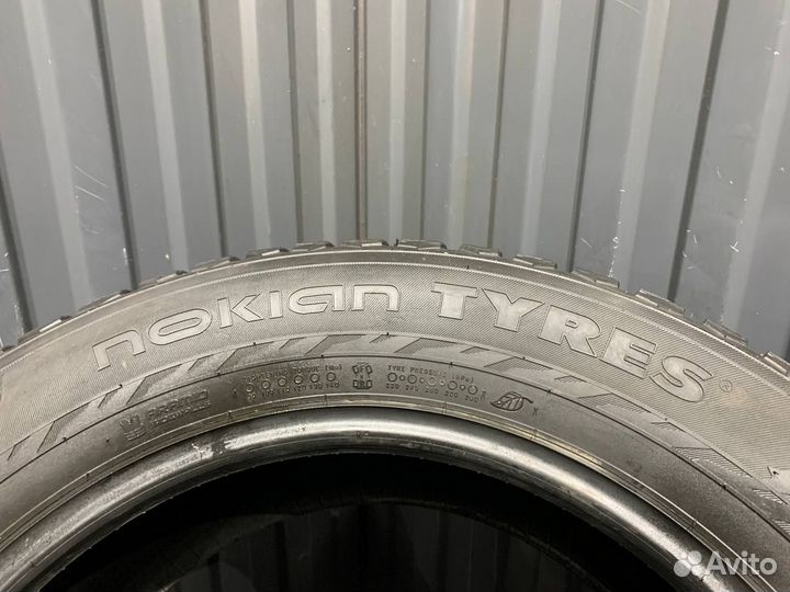 Nokian Tyres Hakkapeliitta 9 SUV 235/60 R18 107T