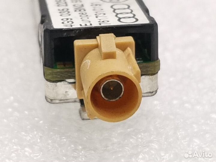 Антенна Audi A6 C7 2.0 TDI 2018