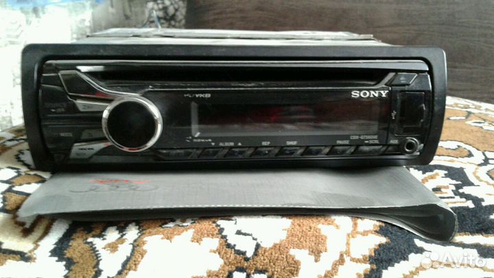 Автомагнитола Sony с USB, aux, CD, mp3