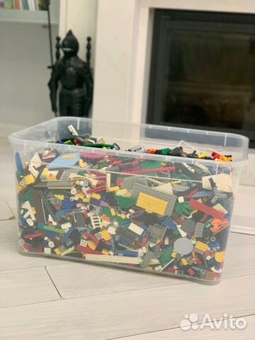 Коробка деталей лего