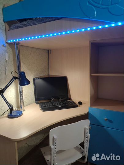 Кровать детская двухъярусная