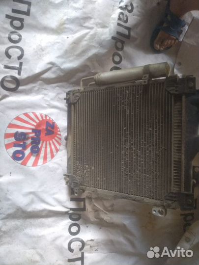 Радиатор кондиционера с вентилятором Subaru R2