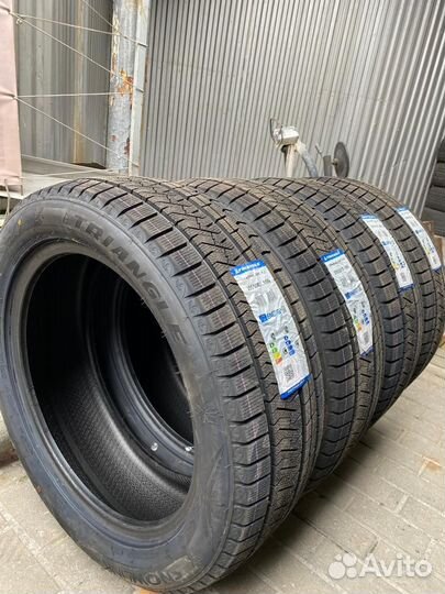 Triangle Trin PL02 235/45 R19 99V