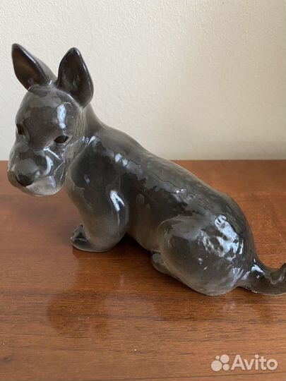 Фарфоровые статуэтки собачек