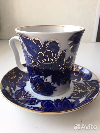 Бокалы с блюдцем