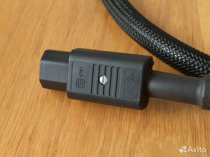 DH Labs Power Plus (1.5м)
